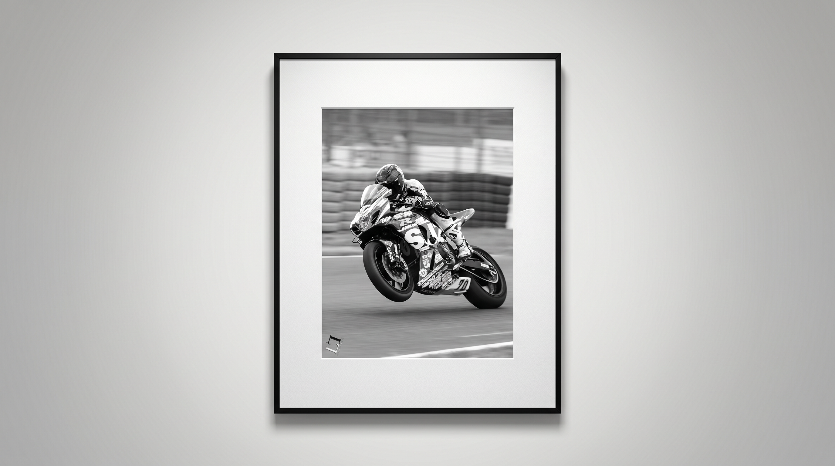 MOTOS